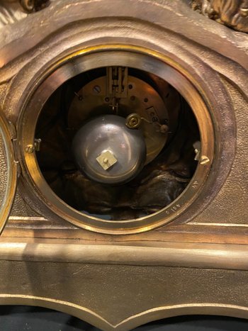 Importante pendule rocaille en bronze, XIX° siècle