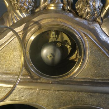 Importante pendule rocaille en bronze, XIX° siècle