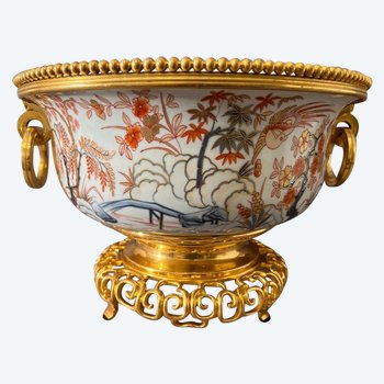 Grande Coupe En Porcelaine D’imari Et Monture En Bronze Doré XIXème