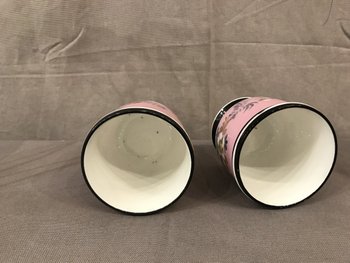 Paire De Mini  Cache-Pots En Porcelaine D’époque 19ème