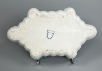 A late 19thc. Royal Vienna spoon tray, finely painted with an equestrian scene.
