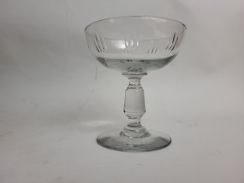 6 champagne glasses in 19th century glass