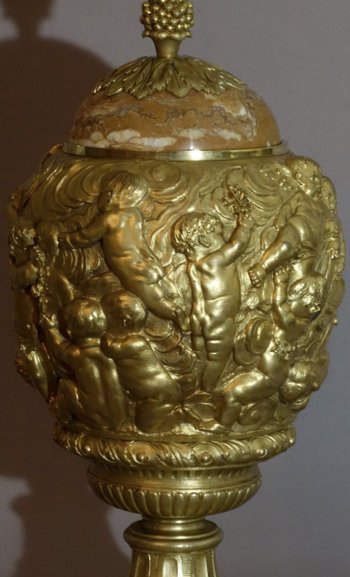  Cassolette Au Putti XVIIIème