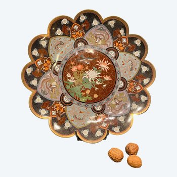 Plat polylobé en cloisonné