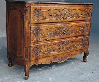 Commode Arbalète Provençale Noyer époque XVIIIème