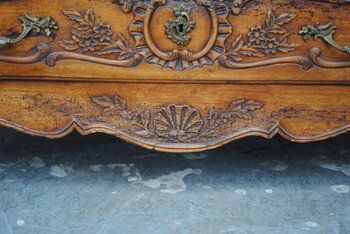 Commode Arbalète Provençale Noyer époque XVIIIème
