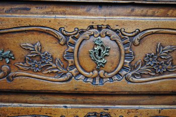 Commode Arbalète Provençale Noyer époque XVIIIème