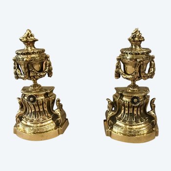 Paire de chenets en bronze de style Louis XVI d'époque 19 ème 