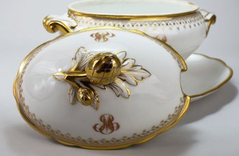 Servizio da dessert in porcellana di Parigi. XIX
