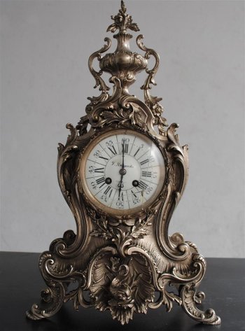 Pendule Garniture Rocaille En Bronze Argenté Style Louis XV