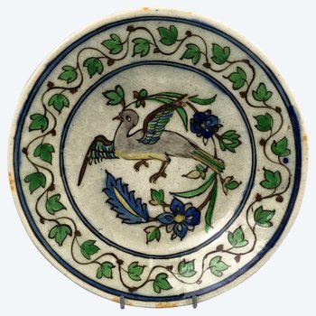 A museum quality late 17th/early 18thc. Iznik plate. Museum accession number. P2