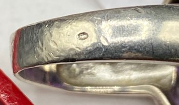 RING AUS STERLINGSILBER & AMETHYST