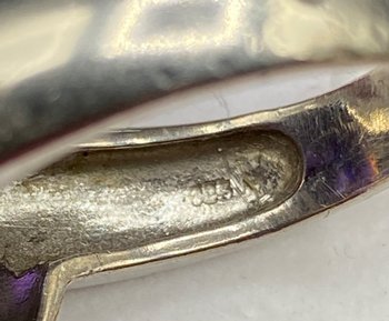 RING AUS STERLINGSILBER & AMETHYST