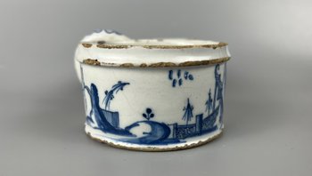 A rare mid 18thc Worcester "Gazebo" pattern coffee cup c1755-9