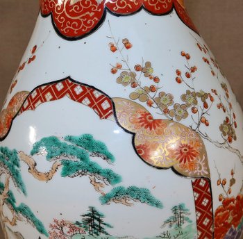 Grande vaso in porcellana giapponese - Fine del XIX secolo