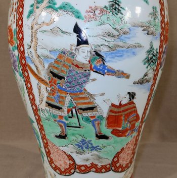 Grande vaso in porcellana giapponese - Fine del XIX secolo
