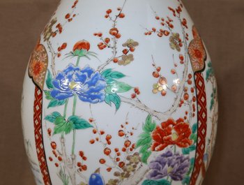 Grande vaso in porcellana giapponese - Fine del XIX secolo