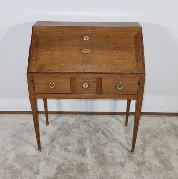 Small Bureau de Pente in oak, Directoire style - 2nd part of the 19th century