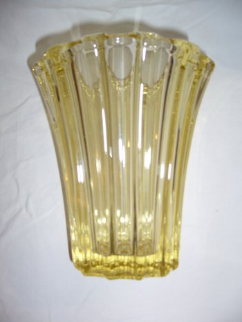Vase en verre signé P D'Avesn