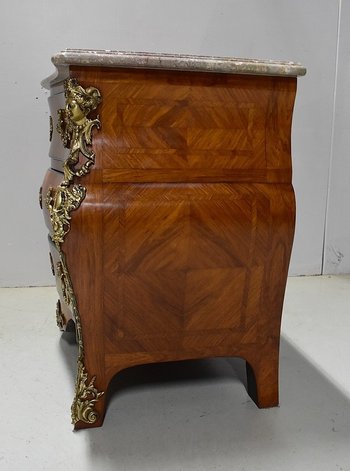 Commode Tombeau en Acajou Blond, style Régence – Milieu XXe