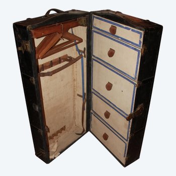 Cabin trunk