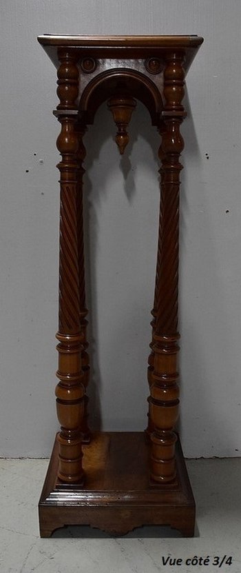 Sellette in Walnut, Gothic spirit - End of XIXth century
