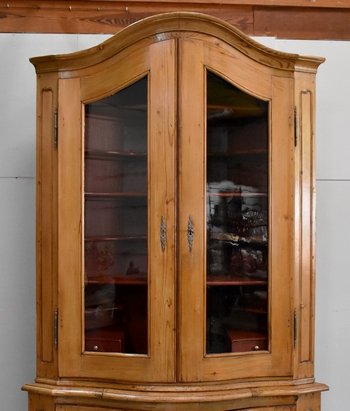 Corner Bookcase in Pine - End of XVIIIth century