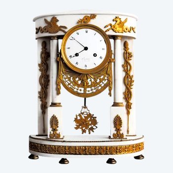 Pendule Portique d'époque Directoire Bronze Doré Et Marbre Blanc