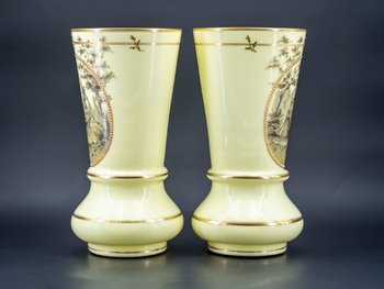 Paire De Vases En Opaline, Fin XIXe Siècle
