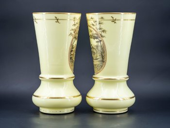 Paire De Vases En Opaline, Fin XIXe Siècle