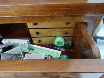Bibliothèque à deux corps en placage d'acajou blond. Angleterre milieu XIXème siècle