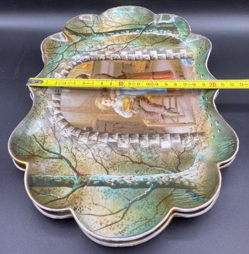 PAIR OF SMALL TRAYS