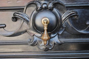 Important Cabinet Bois Noirci Style Renaissance Colonnes XIXème