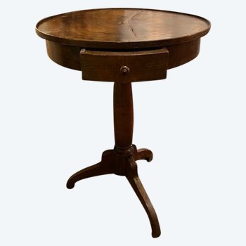 Delightful small pedestal table in fruitwood from the Directoire period, circa 1795/1800