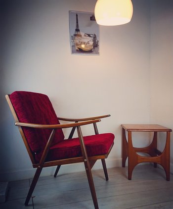 Thonet Boomrang armchair red fabric