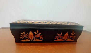 Cantonese box