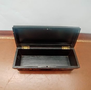 Cantonese box