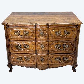 Commode Arbalète Galbée En Noyer époque XVIIIème