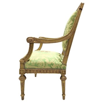 Poltrona In Legno Dorato Stile XIX Luigi XVI Rifoderata Con Un Tessuto Di Chez Rubelli