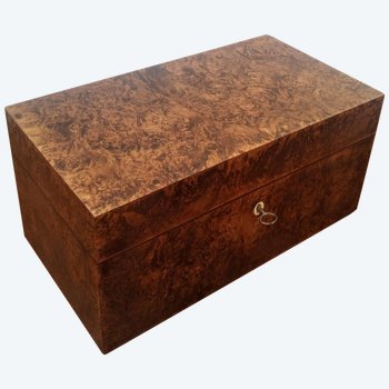 Tea box, tea caddy