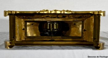 Pendule en Bronze Doré « La Vierge à la Chaise » - 1ère partie XIXe