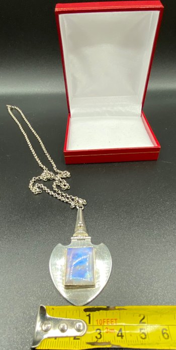 PENDENTE IN ARGENTO E LABRADORITE