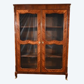 Bookcase in Rosewood and Indigenous, Louis XV period – 18th century