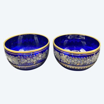 PAIR OF SÈVRES CRYSTAL BOWLS