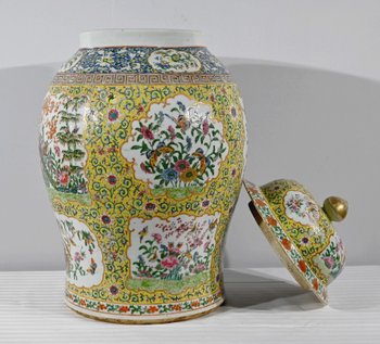 Importante Vaso in Porcellana, Canton - Fine XIX Secolo