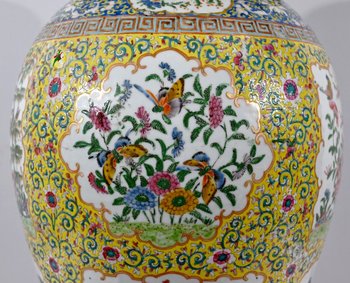 Importante Vaso in Porcellana, Canton - Fine XIX Secolo