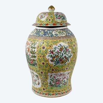 Importante Vaso in Porcellana, Canton - Fine XIX Secolo