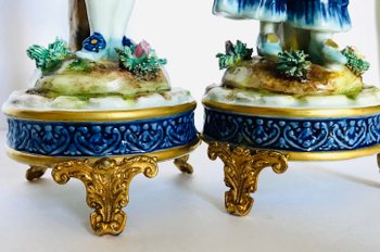 Capodimonte Paar Porzellanfiguren aus dem späten 19. Jahrhundert