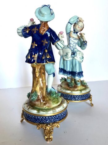 Capodimonte Paar Porzellanfiguren aus dem späten 19. Jahrhundert