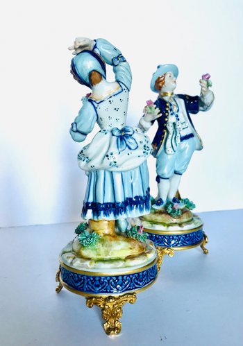 Capodimonte Paar Porzellanfiguren aus dem späten 19. Jahrhundert